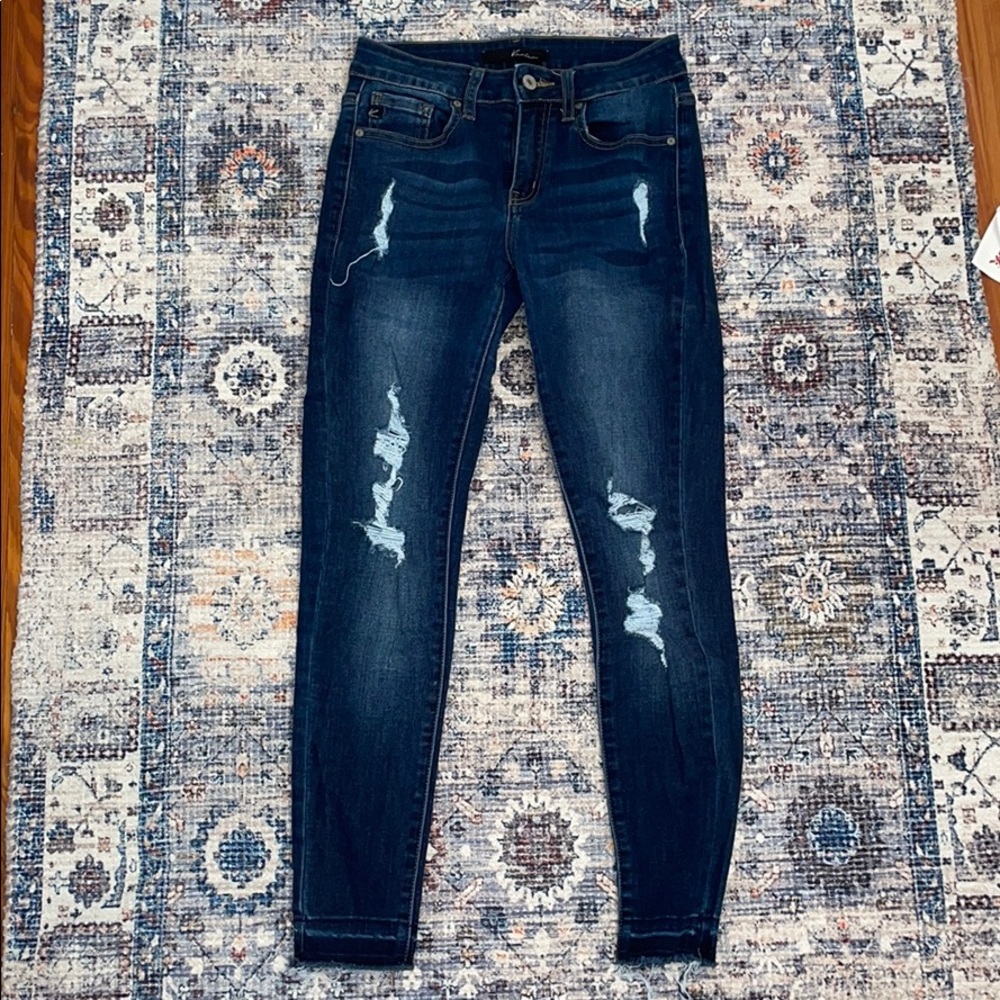 ripped skinny jeans